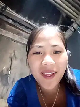 Lyssa-a online show from November 2025 02:04:02 AM