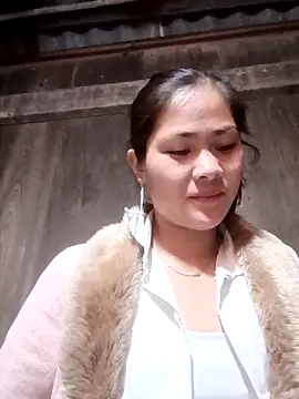 Lyssa-a online show from March 2026 06:18:01 AM