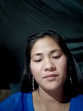 Lyssa-a online show from November 2025 03:28:01 PM