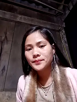 Lyssa-a online show from November 2025 01:11:01 PM