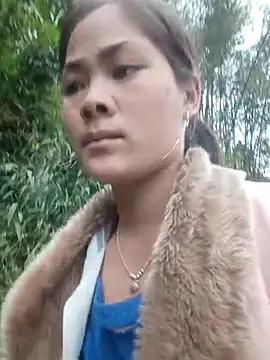 Snapshot of Lyssa-a chatting on December 2025 09:25:02 AM Lyssa-a online show from December 2025 09:25:02 AM