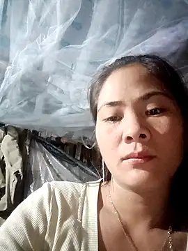 Lyssa-a online show from November 2025 10:46:02 PM