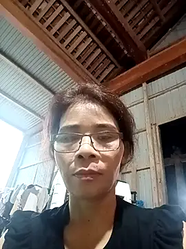RizoCii online show from October 2025 01:51:02 AM