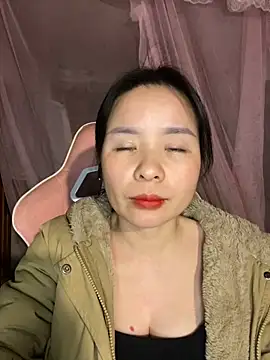 Listen-ly online show from November 2025 04:40:01 PM