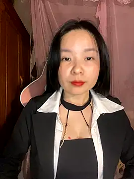 Listen-ly online show from December 2025 04:05:02 PM