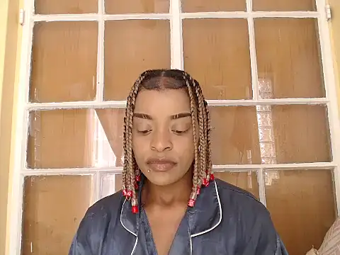 fifiqueen25 online show from November 2025 01:37:02 PM