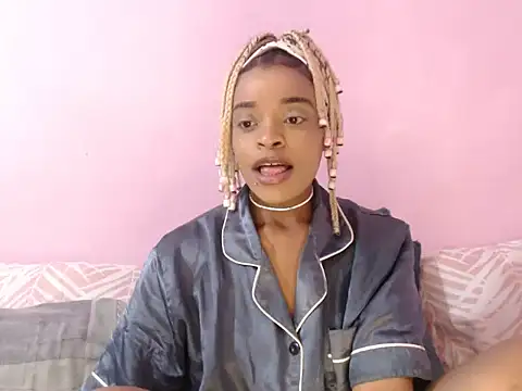 fifiqueen25 online show from October 2025 02:39:02 PM