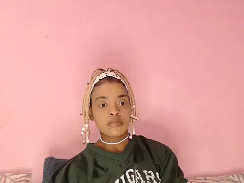 fifiqueen25 online show from October 2025 09:52:01 AM