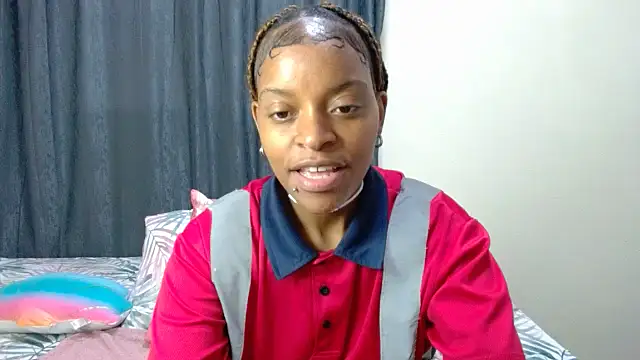 Snapshot of fifiqueen25 chatting on March 2026 07:39:01 AM fifiqueen25 online show from March 2026 07:39:01 AM