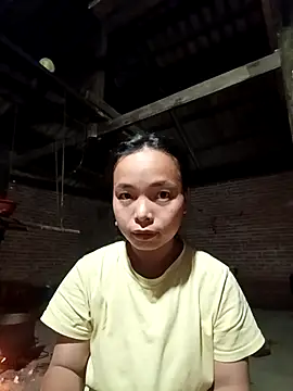 Nguyet2k4 online show from November 2025 10:02:01 PM