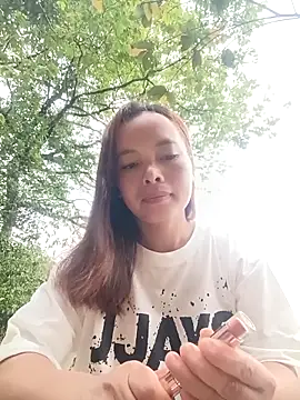 Nguyet2k4 online show from April 2026 10:55:02 PM