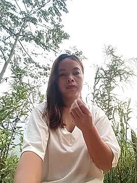 Nguyet2k4 online show from April 2026 11:00:02 PM