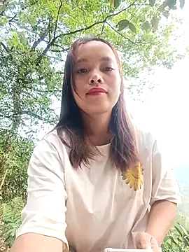 Nguyet2k4 online show from April 2026 11:08:01 PM