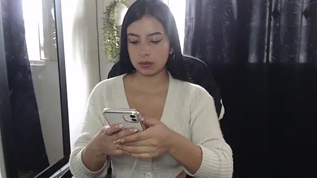 Snapshot of Lya_Hall_ chatting on February 2026 09:25:01 PM Lya Hall online show from February 2026 09:25:01 PM