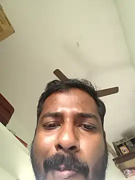 Snapshot of Vickyins480000 chatting on January 2026 05:33:02 AM Vickyins480000 online show from January 2026 05:33:02 AM