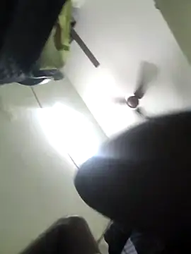 Snapshot of Vickyins480000 chatting on February 2026 09:14:01 PM Vickyins480000 online show from February 2026 09:14:01 PM