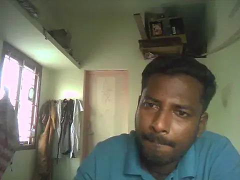 Snapshot of Vickyins480000 chatting on November 2025 09:02:01 AM Vickyins480000 online show from November 2025 09:02:01 AM