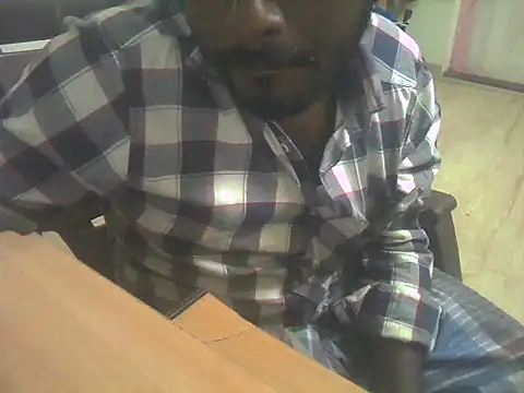 Snapshot of Vickyins480000 chatting on February 2026 04:15:01 PM Vickyins480000 online show from February 2026 04:15:01 PM