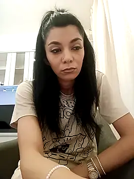 ReneeVoss online show from December 2025 05:54:02 AM