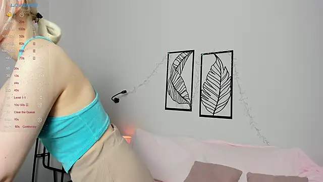 AdeleSilver online show from December 2025 02:00:01 AM