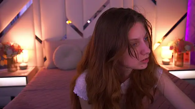 CuteeFoxy online show from March 2026 01:32:02 PM