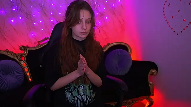 CuteeFoxy online show from February 2026 02:39:01 PM