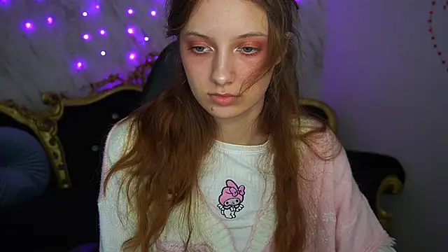 CuteeFoxy online show from February 2026 02:28:01 PM