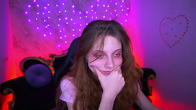 CuteeFoxy online show from February 2026 02:28:02 PM