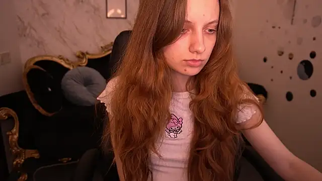 CuteeFoxy online show from May 2026 12:33:02 PM