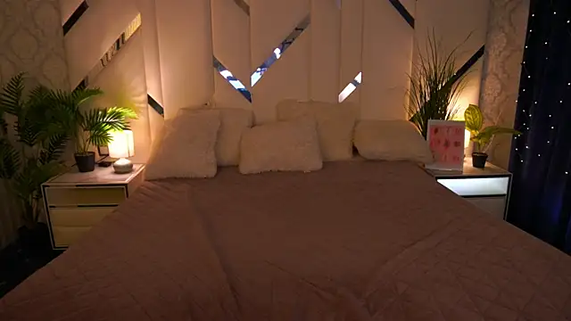 CuteeFoxy online show from February 2026 02:26:01 PM