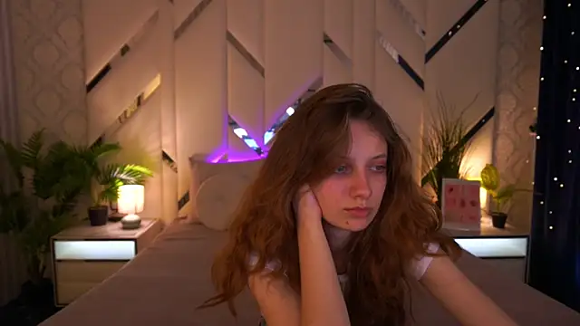 CuteeFoxy online show from February 2026 03:11:02 PM