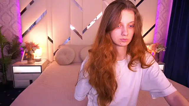 CuteeFoxy online show from May 2026 12:26:02 PM