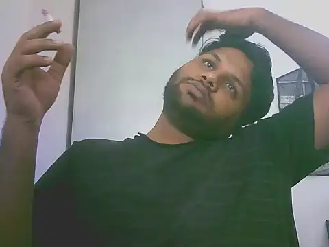 Snapshot of Akki19989 chatting on November 2025 10:32:02 PM Akki19989 online show from November 2025 10:32:02 PM