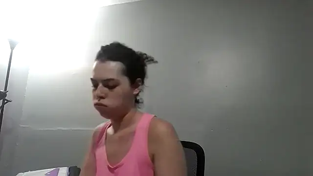 ali18of1 online show from April 2026 05:23:01 AM