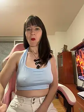 AlanaRius18 online show from December 2025 09:41:01 AM