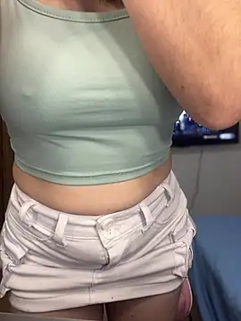 AlanaRius18 online show from March 2026 05:04:01 PM