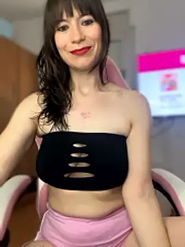 AlanaRius18 online show from May 2026 02:17:01 PM