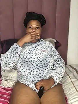 Snapshot of Bubbles156 chatting on April 2026 04:24:02 AM Bubbles156 online show from April 2026 04:24:02 AM