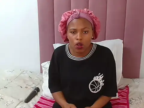 Snapshot of Bubbles156 chatting on November 2025 08:12:01 PM Bubbles156 online show from November 2025 08:12:01 PM