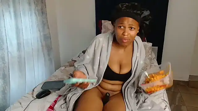 Snapshot of Bubbles156 chatting on December 2025 08:24:01 AM Bubbles156 online show from December 2025 08:24:01 AM