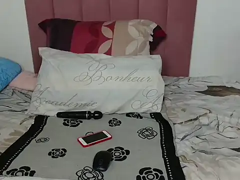 Bubbles156 online show from June 2026 07:40:02 PM