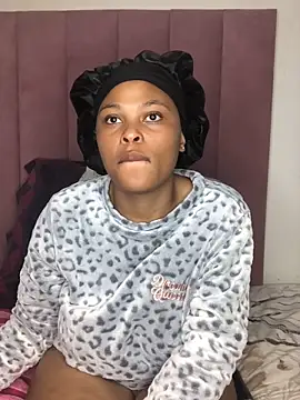 Snapshot of Bubbles156 chatting on April 2026 07:13:02 AM Bubbles156 online show from April 2026 07:13:02 AM