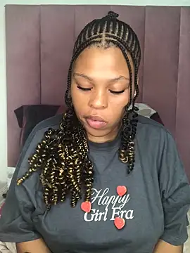 Snapshot of Bubbles156 chatting on April 2026 03:52:01 AM Bubbles156 online show from April 2026 03:52:01 AM