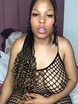 Snapshot of Bubbles156 chatting on April 2026 07:32:01 PM Bubbles156 online show from April 2026 07:32:01 PM