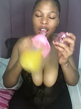 Bubbles156 online show from March 2026 10:26:02 AM