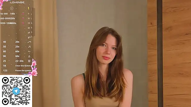 Erosyne online show from December 2025 05:24:02 PM