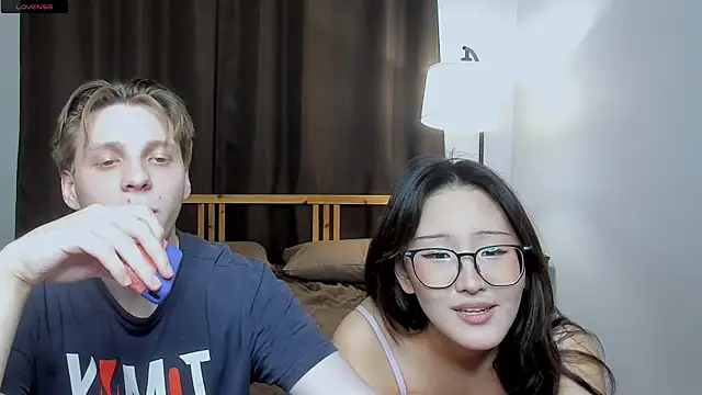 Blossomandbee online show from November 2025 11:43:02 PM