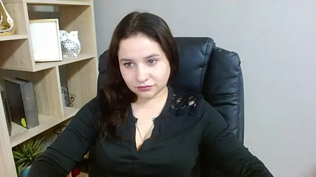 Ruby strip online show from October 2025 09:50:01 AM