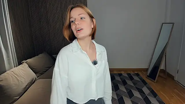 VersUal online show from October 2025 08:46:01 AM