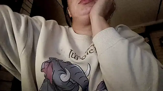 GwendolynFoster online show from October 2025 04:27:01 PM